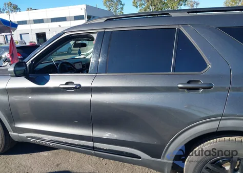 2020 Ford Explorer Xlt z USA, uszkodzony, nr VIN 1FMSK7DH2LGC59558